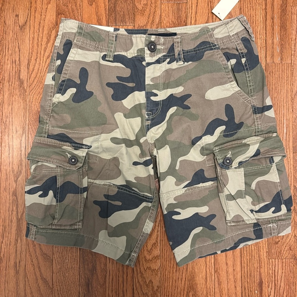 Aeropostale Men’s Camo Cargo Shorts, 29W, NWT
